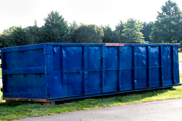 Convenience With a 10-Yard Dumpster Image